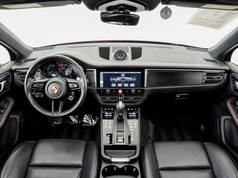 Used 2024 Porsche Macan GTS image 24
