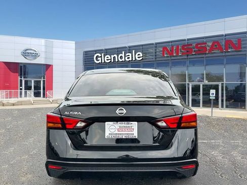 Used 2022 Nissan Altima 2.5 S FWD image 5