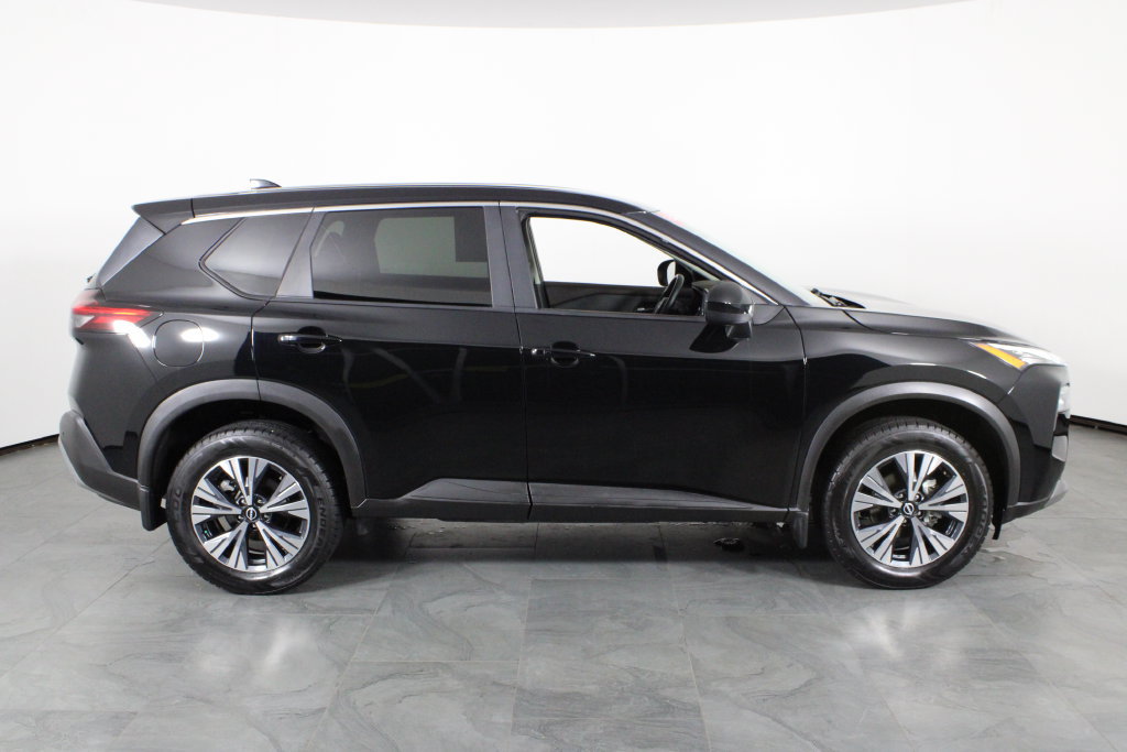 Certified 2023 Nissan Rogue SV FWD image 12
