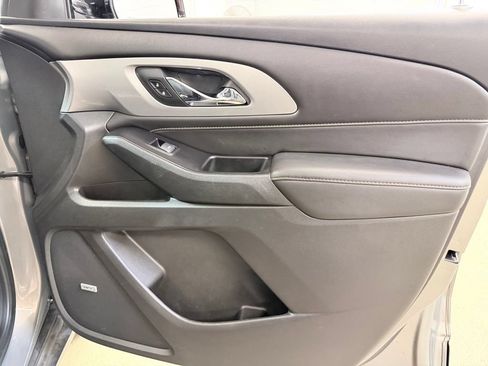 Used 2019 Chevrolet Traverse LT w/ LT Premium Package FWD image 36