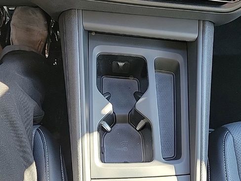 New 2026 Volkswagen Tiguan SE R-Line image 8