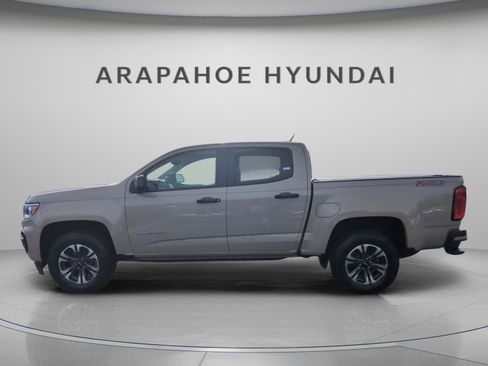 Used 2022 Chevrolet Colorado Z71 image 2