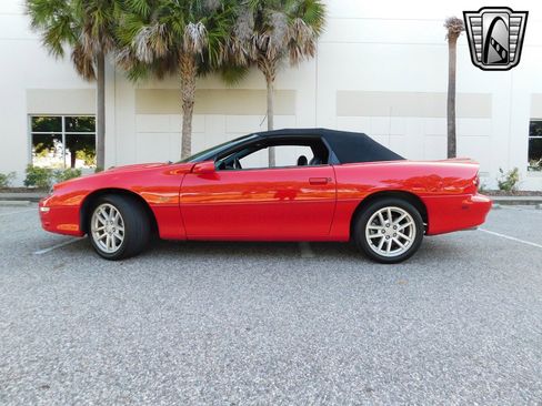 Used 2000 Chevrolet Camaro Z28 w/ SS Performance/Appearance Pkg image 22