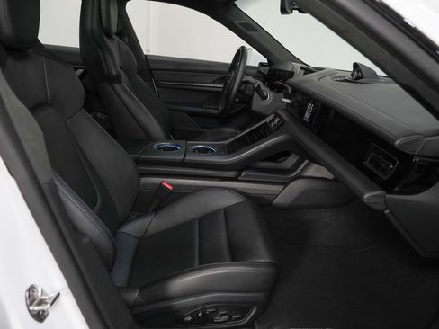 Used 2020 Porsche Taycan Turbo S AWD/4WD image 26