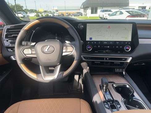 Used 2026 Lexus RX 350 Premium Plus w/ Convenience Package AWD/4WD image 16