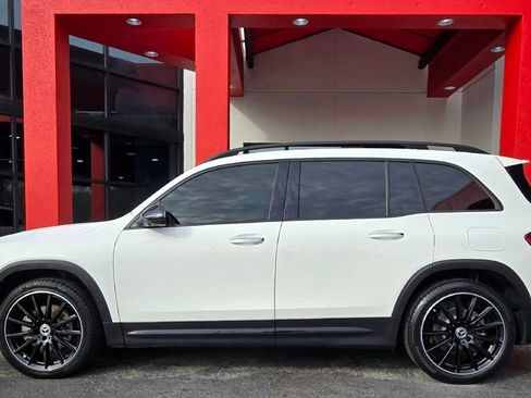 Used 2023 Mercedes-Benz GLB 250 image 7