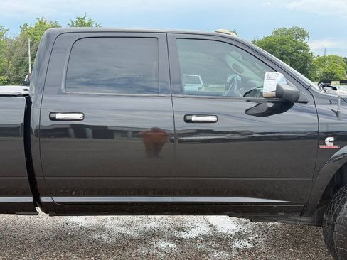 Used 2016 RAM 2500 Laramie AWD/4WD image 9