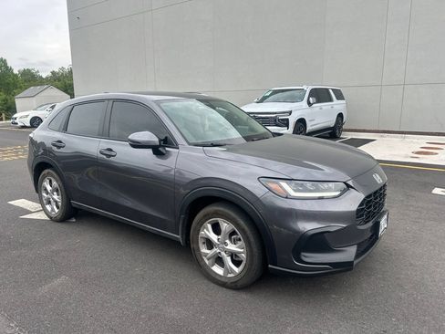 Used 2024 Honda HR-V LX image 2