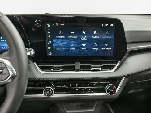 Used 2025 Chevrolet Equinox LT w/ Safety and Technology Package AWD/4WD image 21