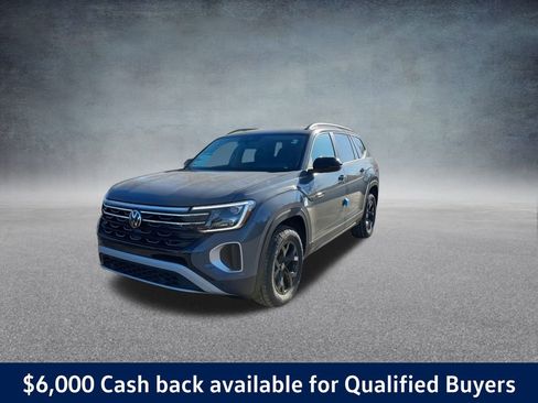 New 2025 Volkswagen Atlas Peak Edition SE image 8