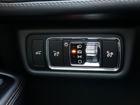 Used 2023 Lincoln Aviator Reserve w/ Equipment Group 201A image 32