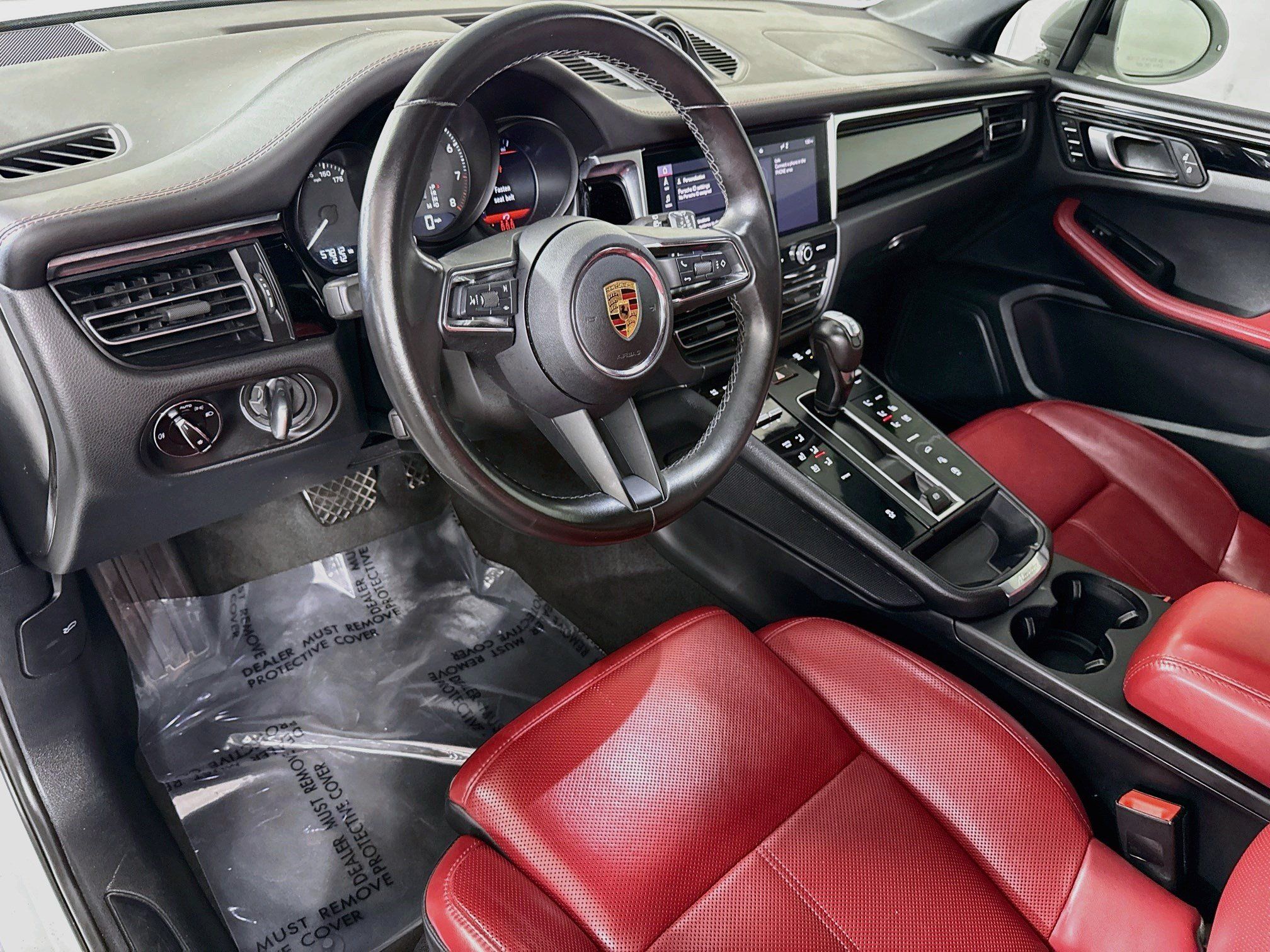 Used 2024 Porsche Macan AWD/4WD image 23