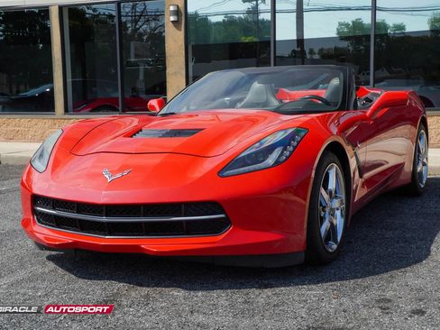 Used 2014 Chevrolet Corvette Stingray Convertible RWD image 3