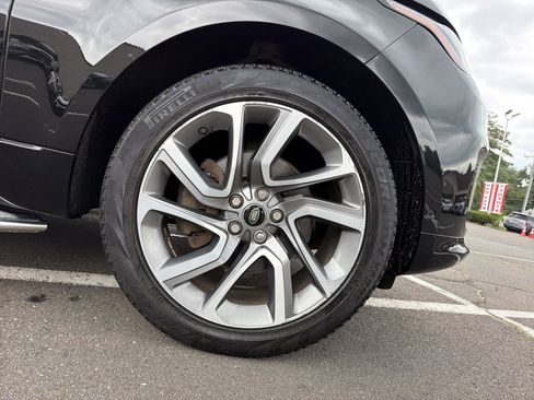 Used 2018 Land Rover Range Rover Sport HSE AWD/4WD image 9