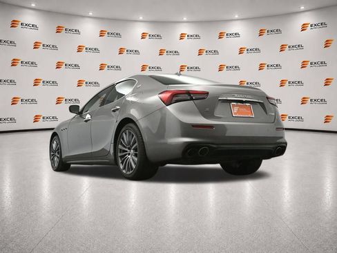 Used 2021 Maserati Ghibli S RWD image 43