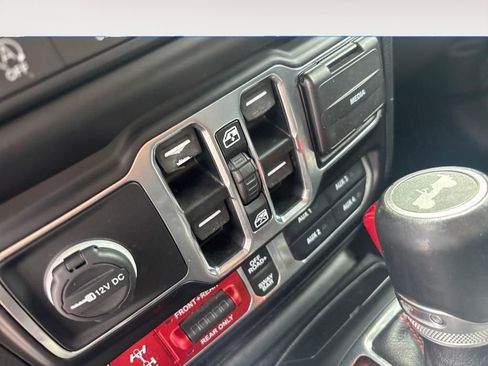 Used 2021 Jeep Wrangler Unlimited Rubicon w/ LED Lighting Group image 19