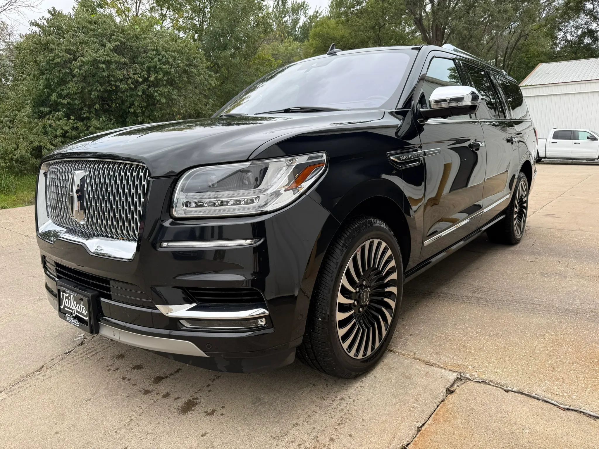 Used 2018 Lincoln Navigator L Black Label AWD/4WD image 3