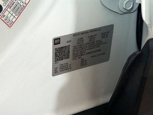 Used 2022 GMC Acadia SLE FWD image 32