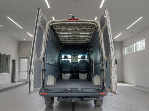 New 2025 Mercedes-Benz Sprinter 2500 image 16