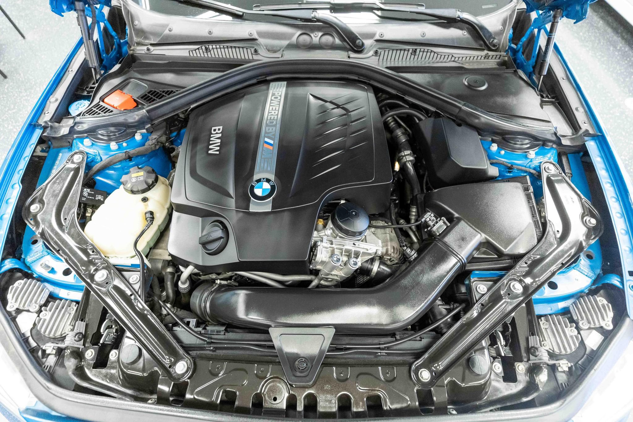Used 2017 BMW M2 RWD image 15