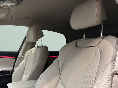 New 2026 Genesis GV70 2.5T AWD/4WD image 10