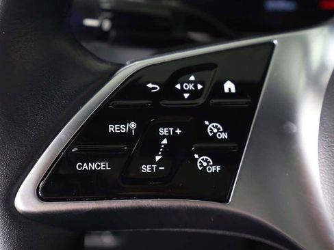 Used 2024 Mercedes-Benz C 300 Sedan image 47