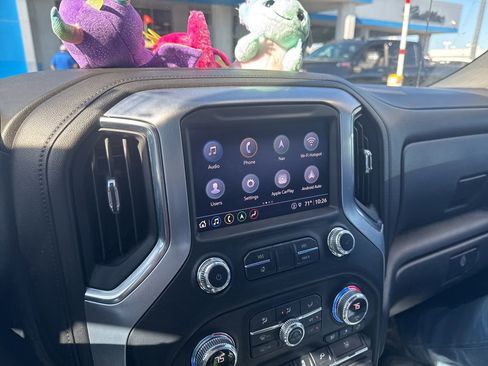 Used 2022 GMC Sierra 1500 SLT image 15