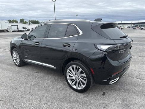 Used 2024 Buick Envision Avenir AWD/4WD image 9