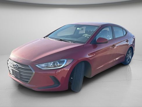 Used 2017 Hyundai Elantra SE FWD image 12