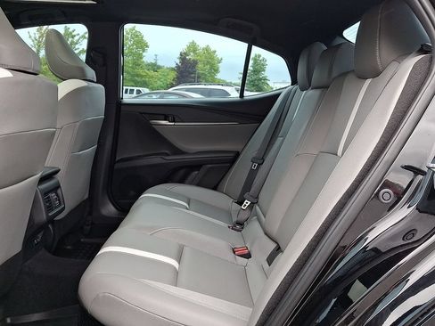 Used 2025 Toyota Camry SE w/ Convenience Package FWD image 12