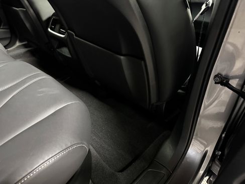 Certified 2025 Acura RDX SH-AWD image 33