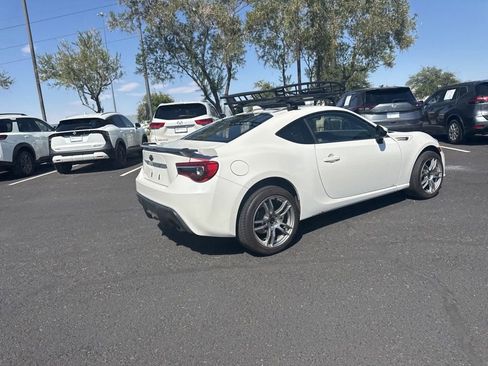 Used 2017 Subaru BRZ Premium RWD image 9
