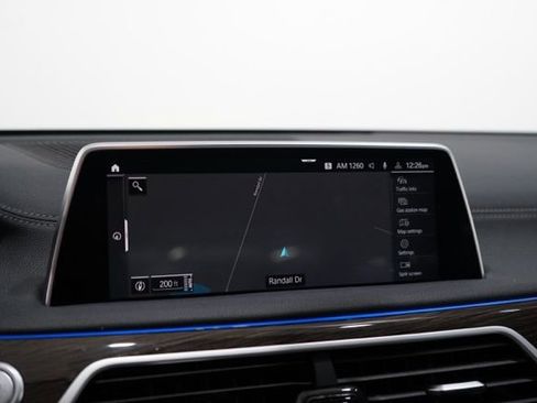 Used 2020 BMW 745e xDrive image 27