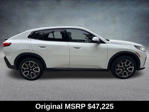Used 2026 BMW X2 xDrive28i AWD/4WD image 7