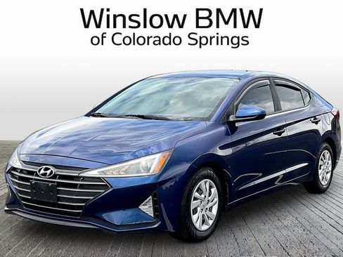 Used 2019 Hyundai Elantra SE FWD image 3