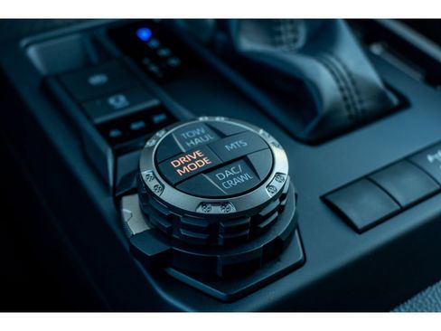 Certified 2026 Toyota Tacoma TRD Off-Road AWD/4WD image 26