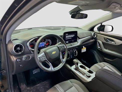 New 2026 Chevrolet Blazer LT image 10