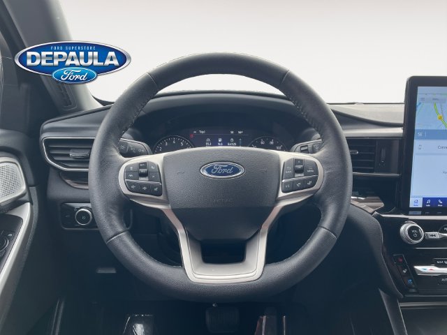 Used 2024 Ford Explorer Limited w/ Limited Technology Package AWD/4WD image 15