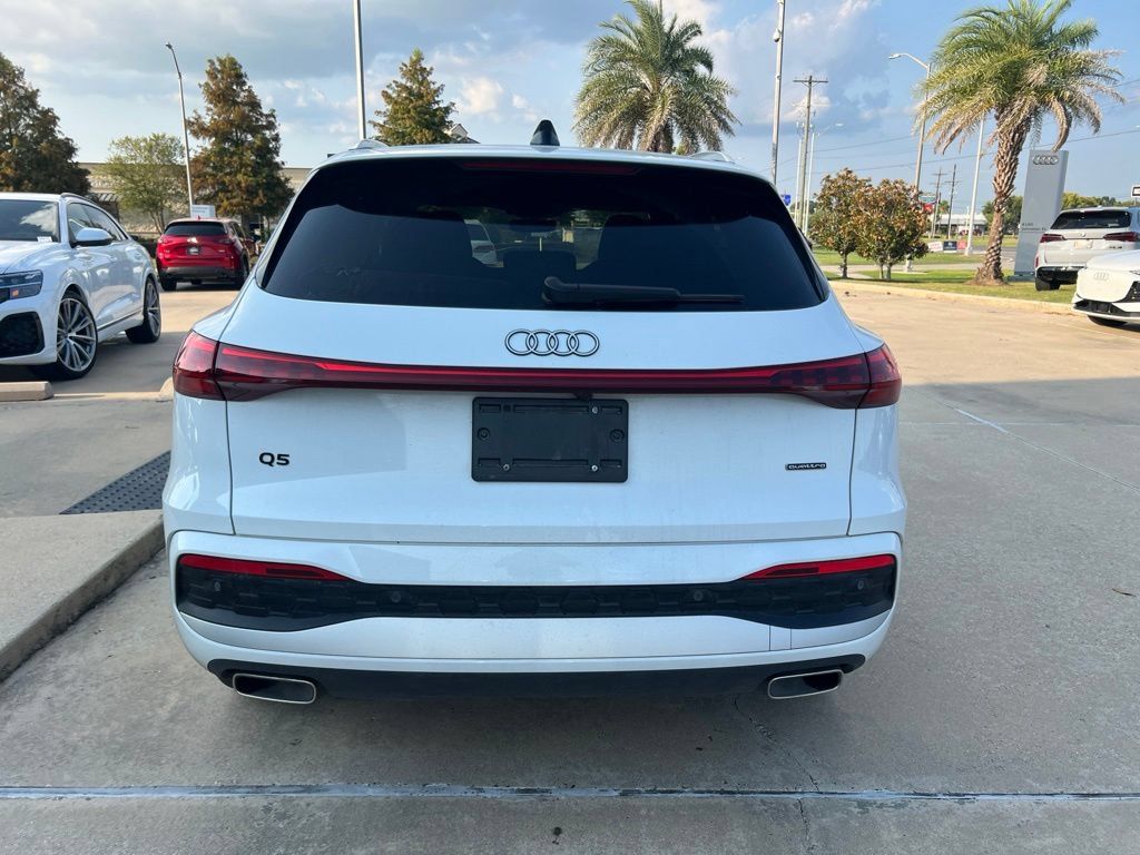 Used 2025 Audi Q5 Premium Plus AWD/4WD image 3