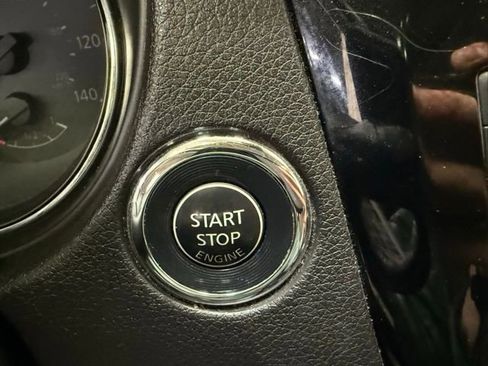 Used 2017 Nissan Rogue SL w/ SL Premium Package image 17