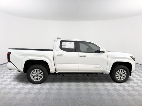 New 2026 Toyota Tacoma SR5 AWD/4WD image 8