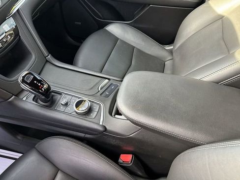 Certified 2022 Cadillac XT5 Sportv image 22