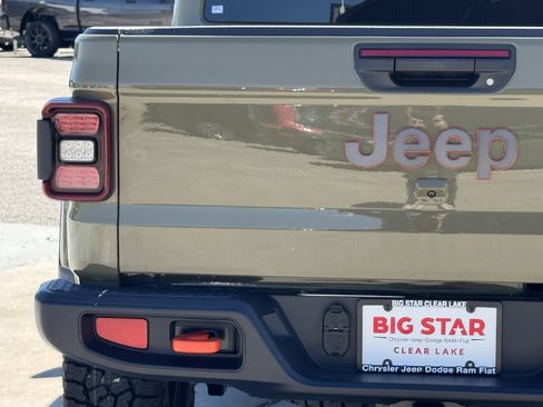 New 2026 Jeep Gladiator Mojave AWD/4WD image 11