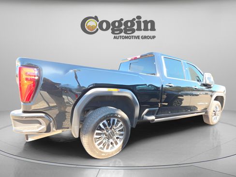 Used 2025 GMC Sierra 2500 Denali Ultimate image 7
