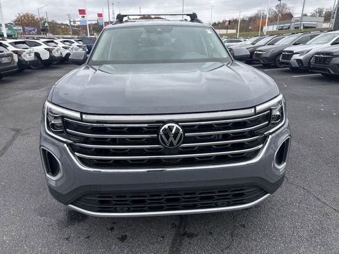 New 2026 Volkswagen Atlas SE image 2