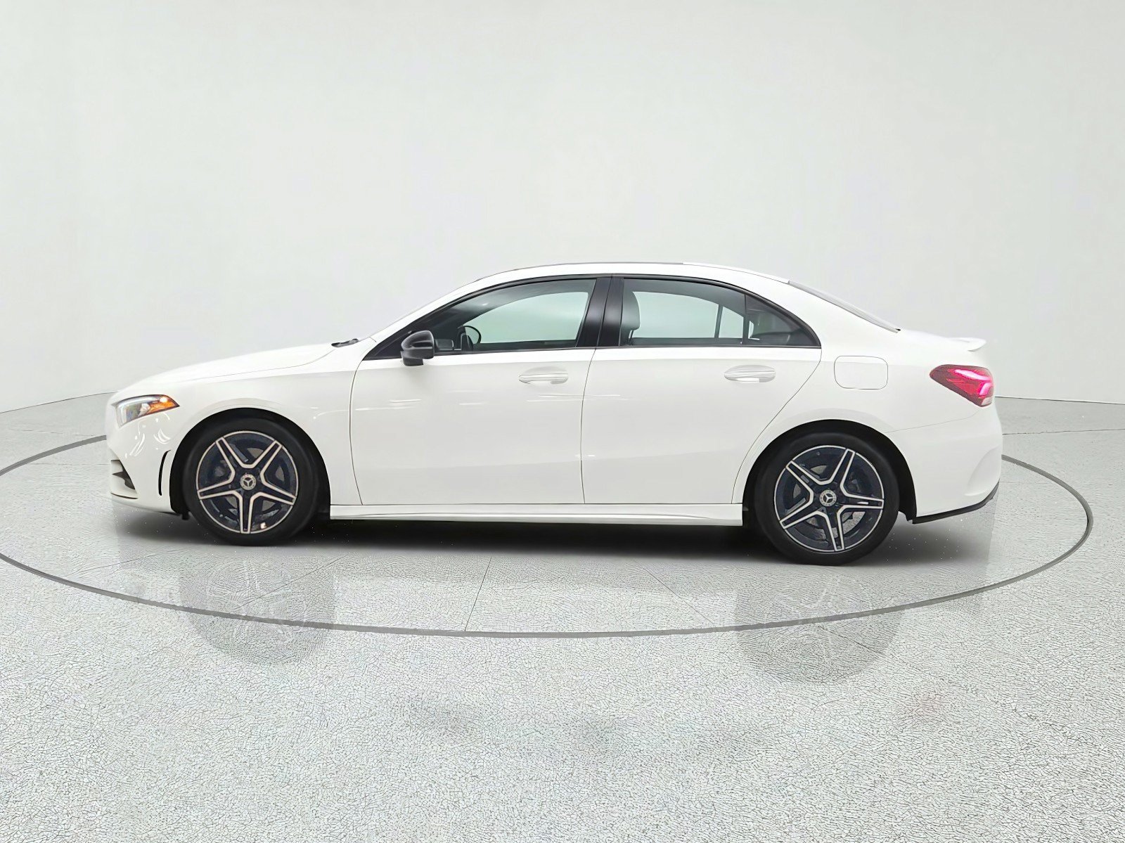 Used 2022 Mercedes-Benz A 220 4MATIC image 8