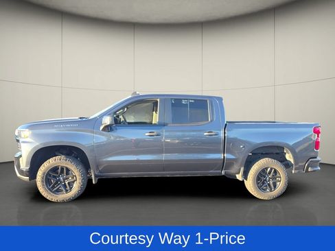Used 2021 Chevrolet Silverado 1500 Custom Trail Boss w/ LPO, Dark Essentials Package AWD/4WD image 5