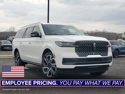 New 2026 Lincoln Navigator L Reserve AWD/4WD image 1