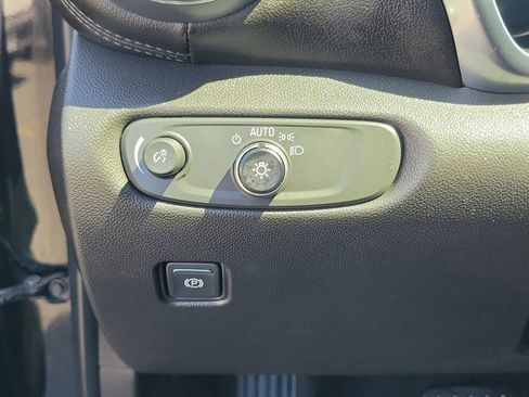 Used 2020 Chevrolet Blazer LT image 21