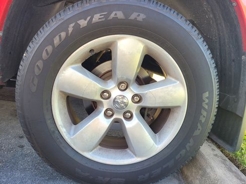 Used 2013 RAM 1500 Express RWD image 7
